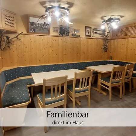 Appartement Almglueck Mit Pool Und Sauna, Direkt Am Skilift *